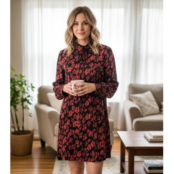 Alexander McQueen Black and Red Floral Mini Dress Size IT 38 NWT - Picture 1 of 6